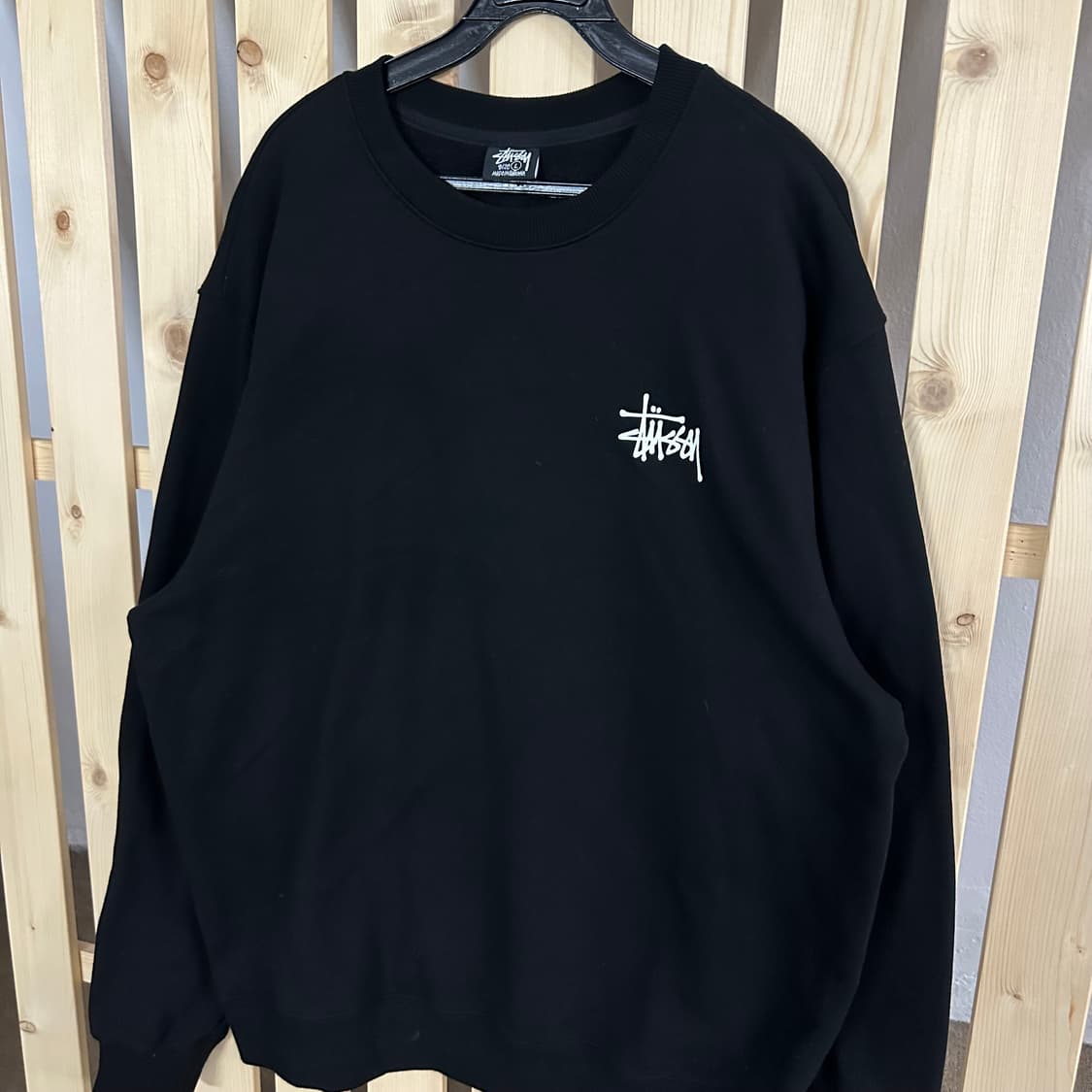 (L) 스투시 블랙 빅로고 맨투맨 상품이미지3