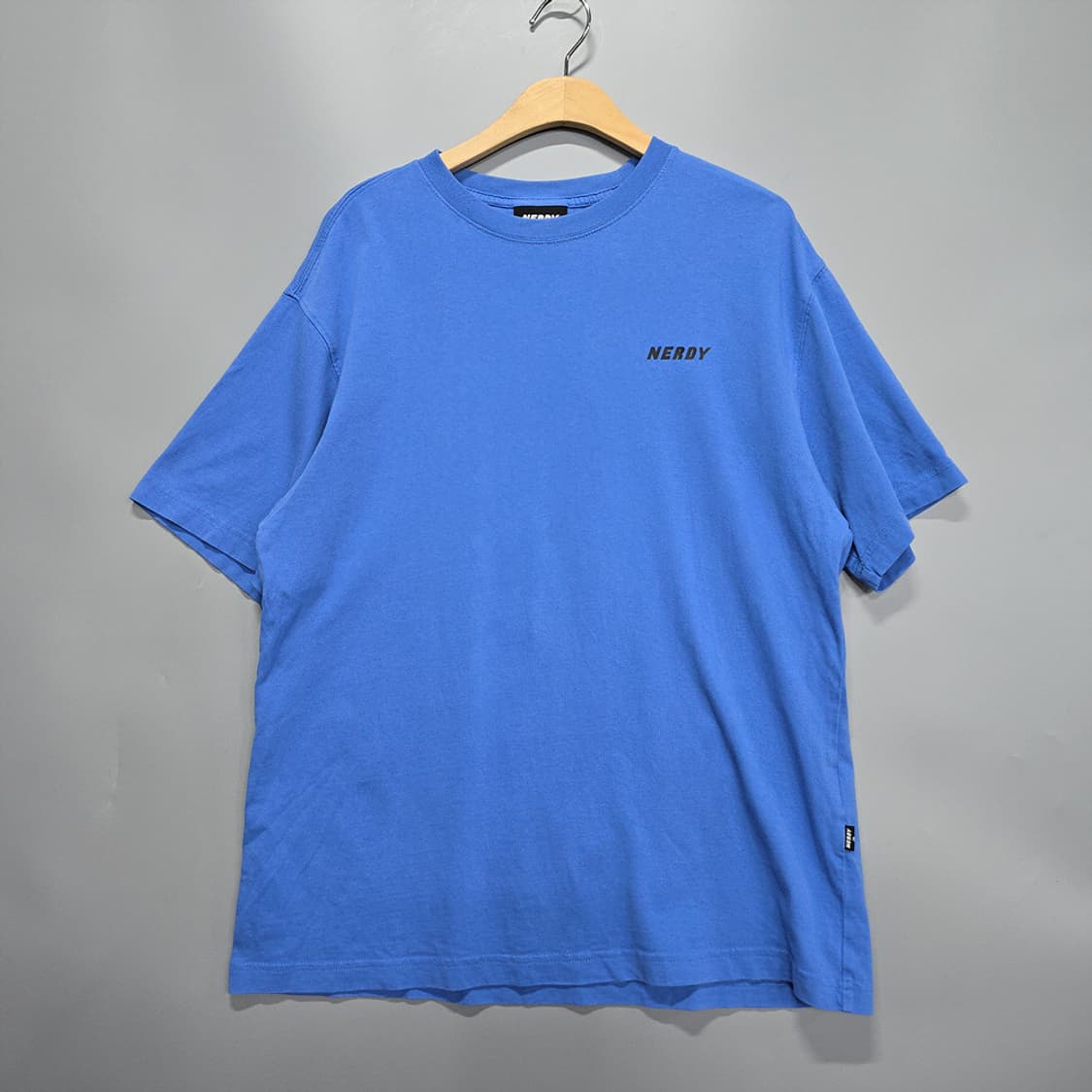 널디(NERDY) 백로고 반팔 티셔츠 M 상품이미지1