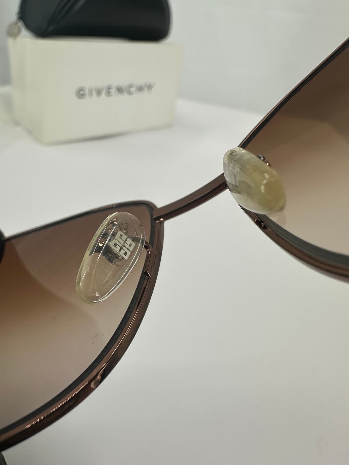 [새상품 무료배송] 정품 지방시 Made in Italy 선글라스 상품이미지4