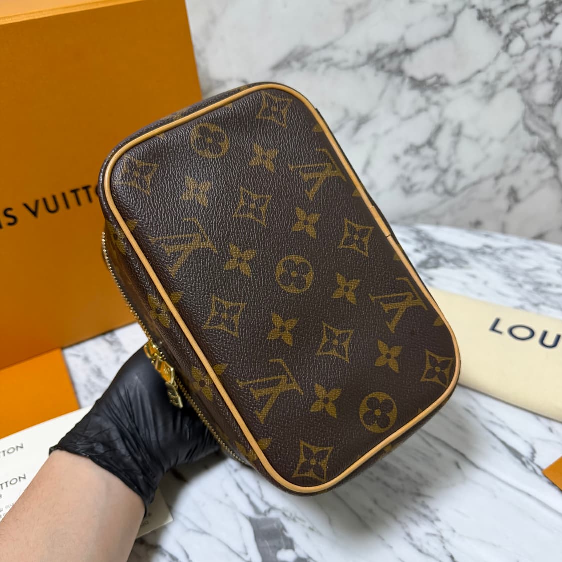 루이비통 모노그램 니스 미니 파우치 가방
 상품이미지6
