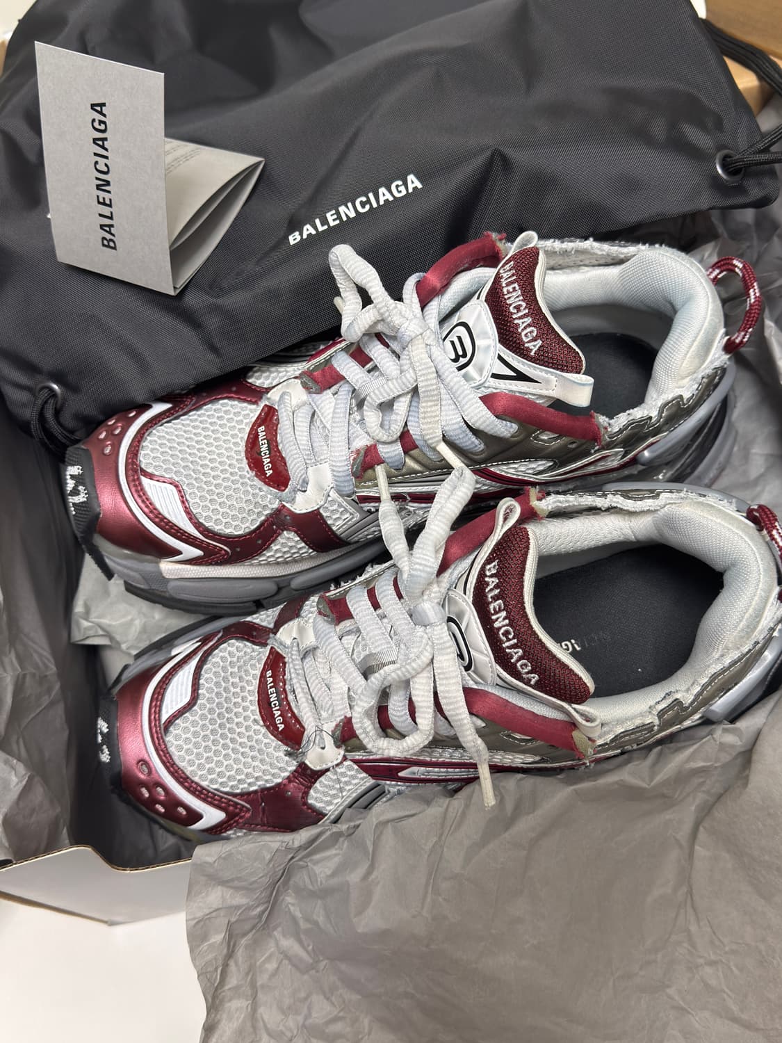 발렌시아가 뉴러너 42사이즈 상품이미지1