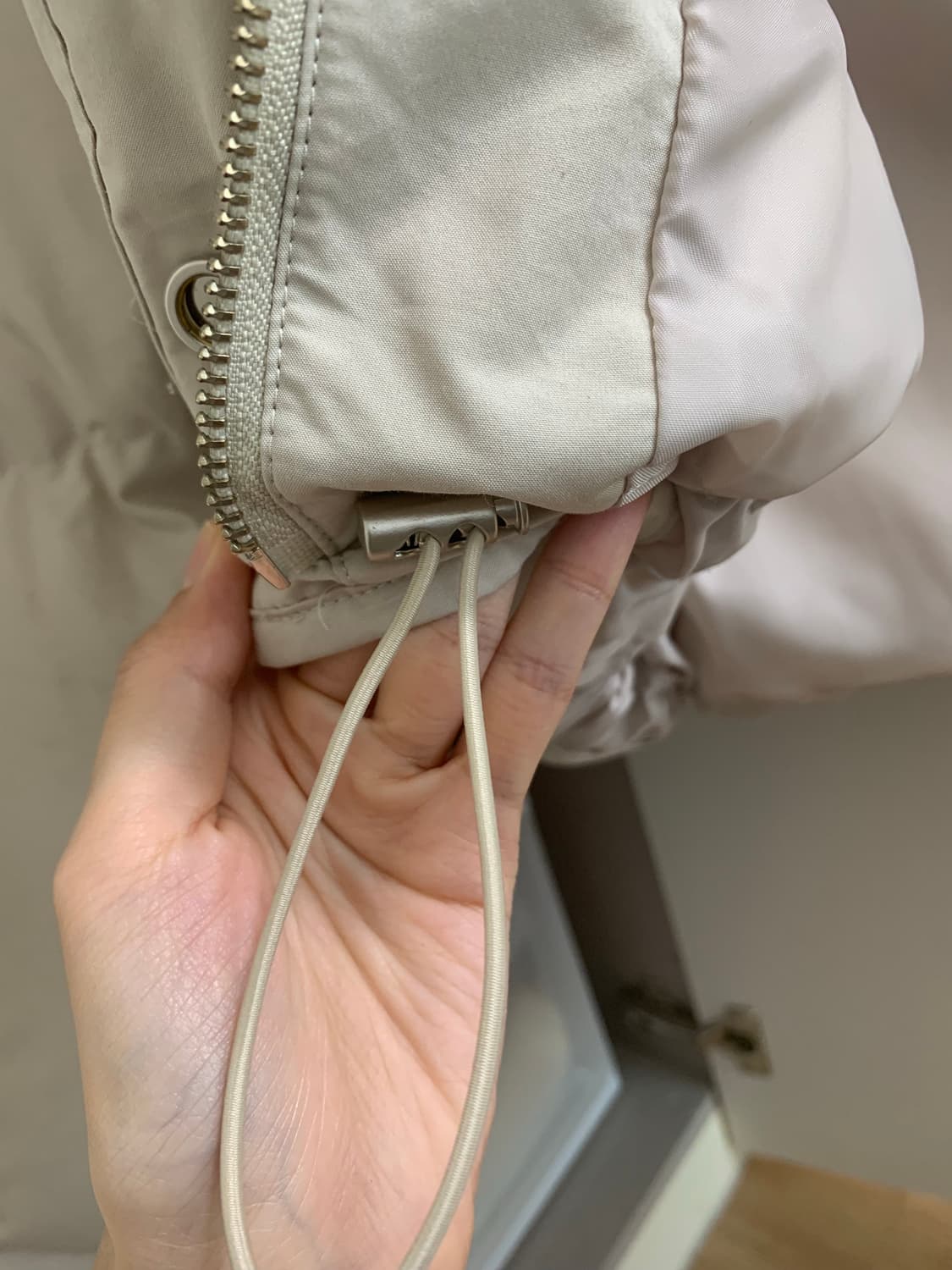 낫띵리튼 패딩 Cropped string puffer jacket 패딩 상품이미지7