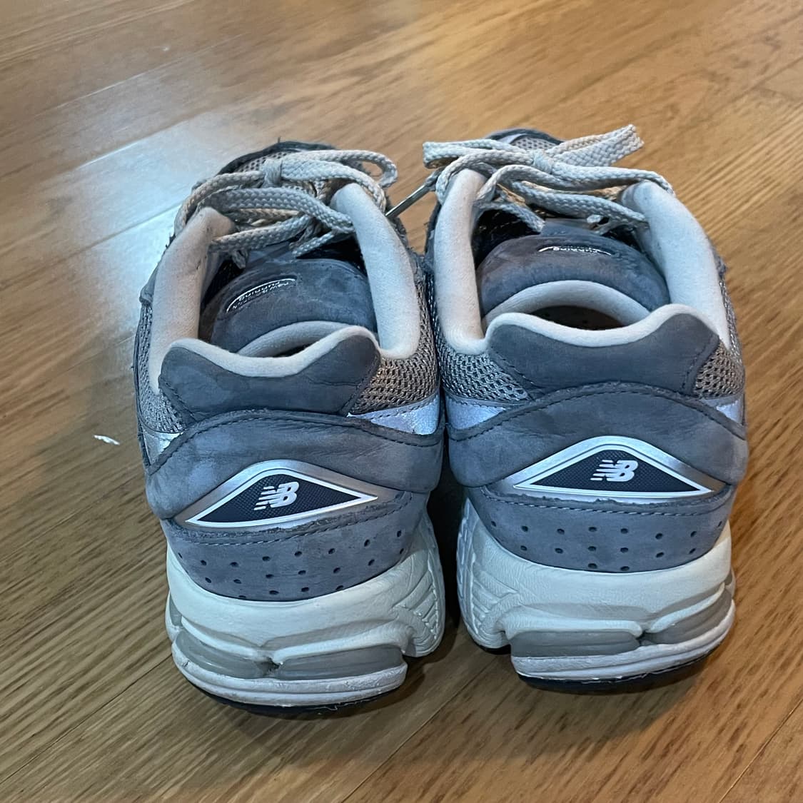 뉴발란스 2002R 운동화 245 상품이미지4
