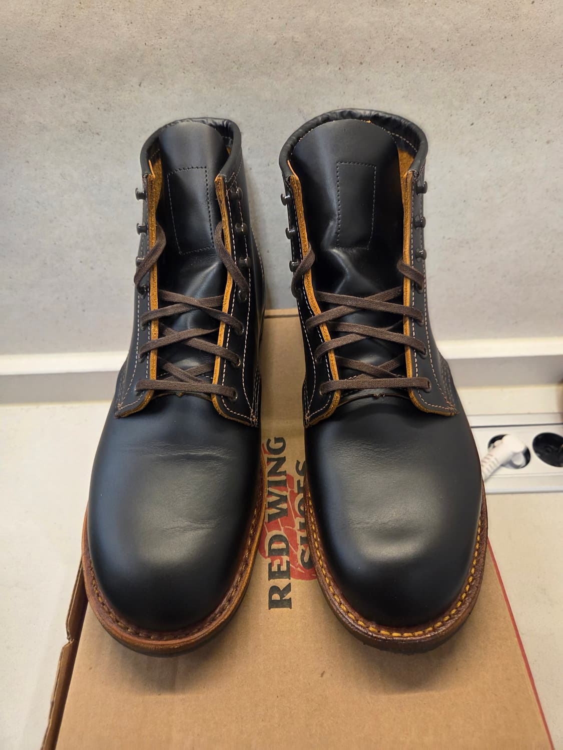 레드윙 벡맨 9060 플랫박스 9D 상품이미지1