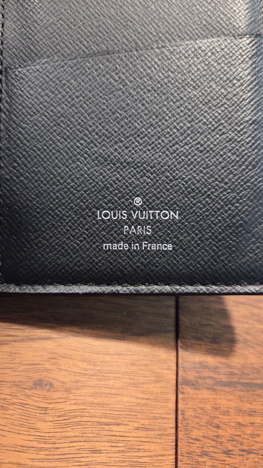 루이비통 갤럭시 장지갑팝니다. 상품이미지3