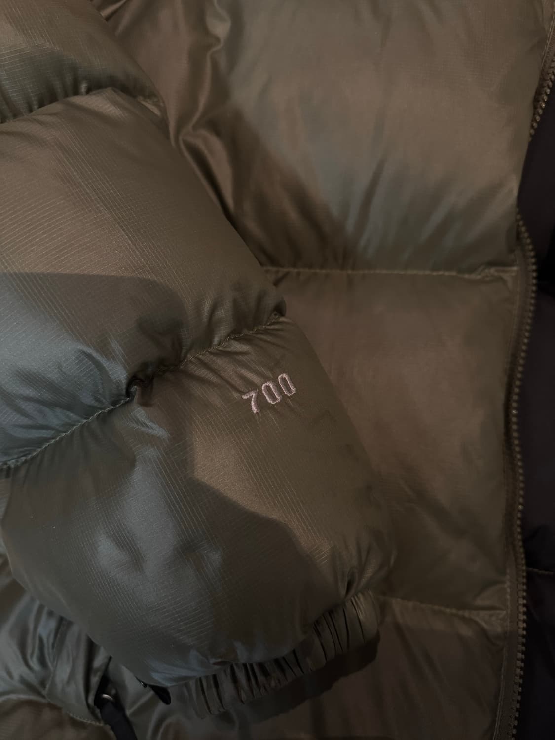 노스페이스 눕시 700 올리브 카키 상품이미지4