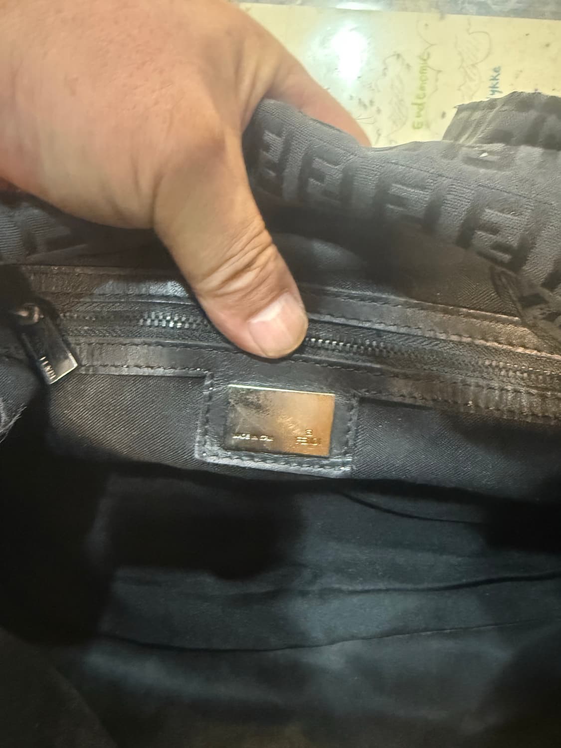 정품 펜디 주카 맘마백 팝니다 상품이미지7