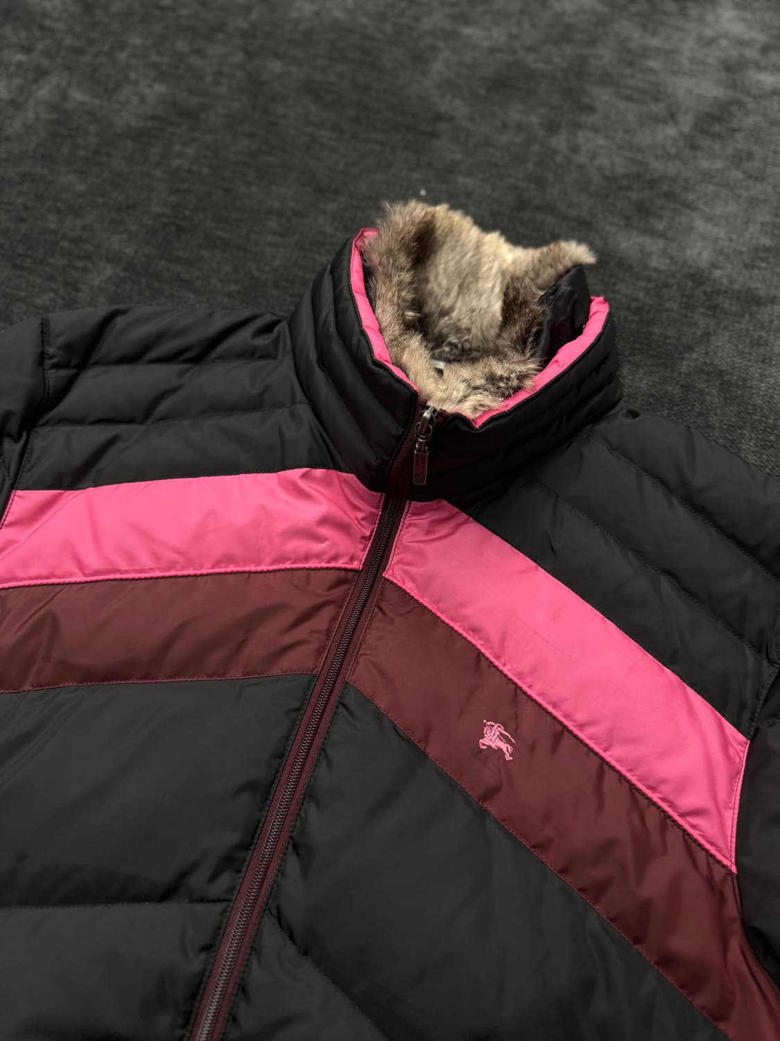 burberry 블랙 라벨 푸퍼 상품이미지2