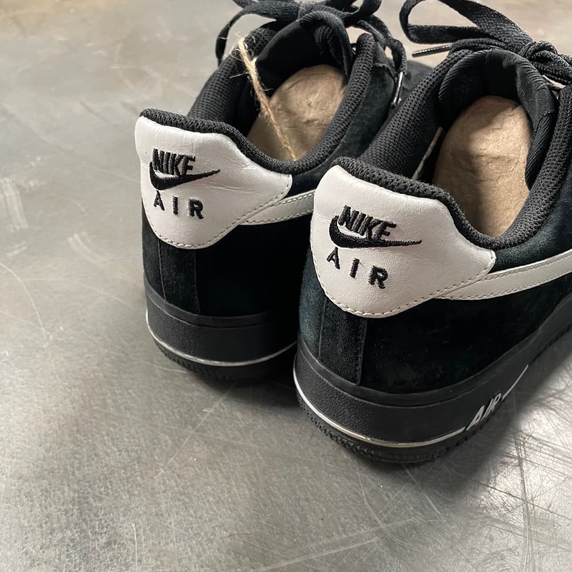 나이키 에어포스 블랙 스웨이드 상품이미지6