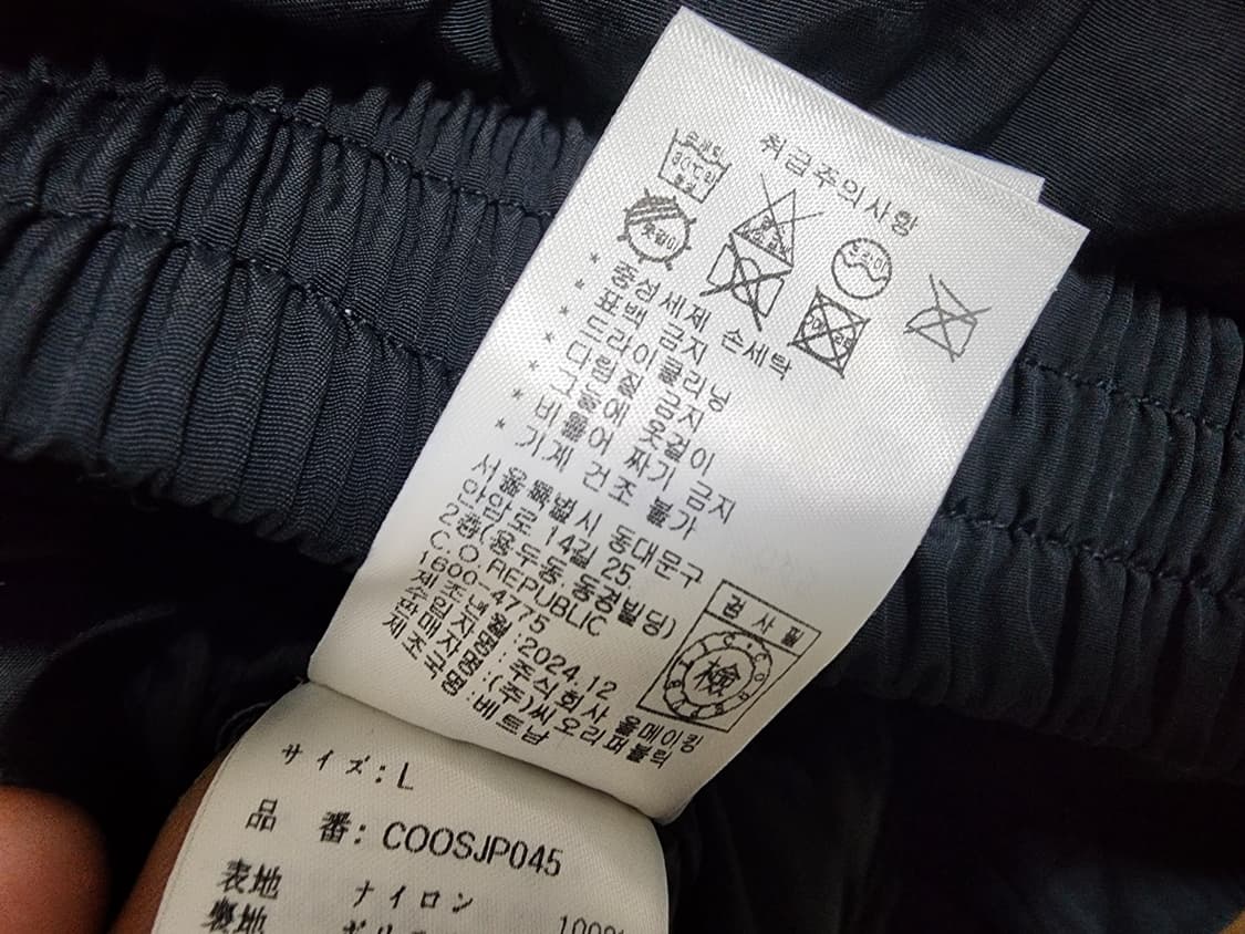 (L)커스텀어클락 커브드 투웨이 항공 패딩 점퍼 블랙 상품이미지6