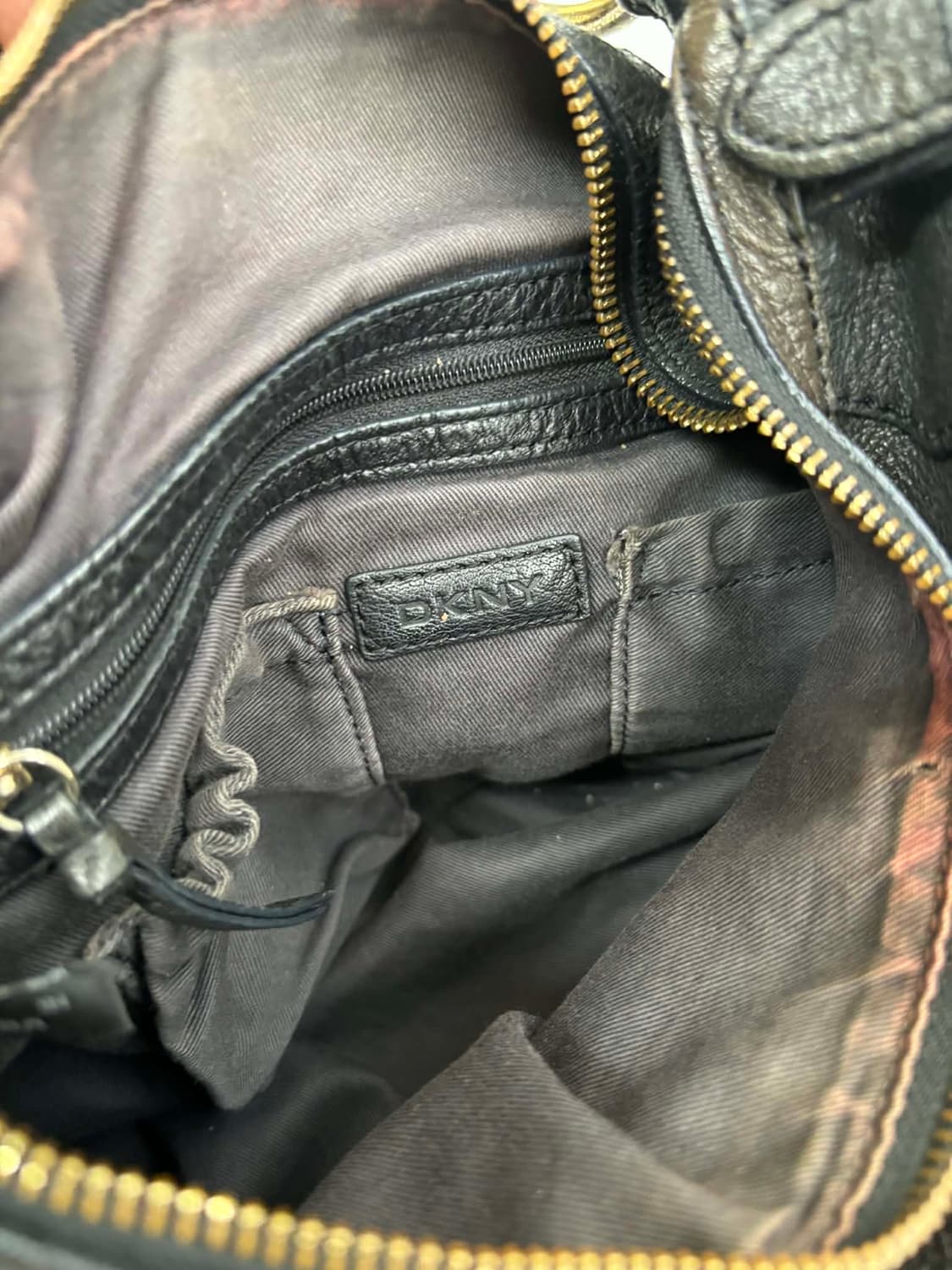 DKNY 스터드 가죽 토트백 숄더 호보백 상품이미지8