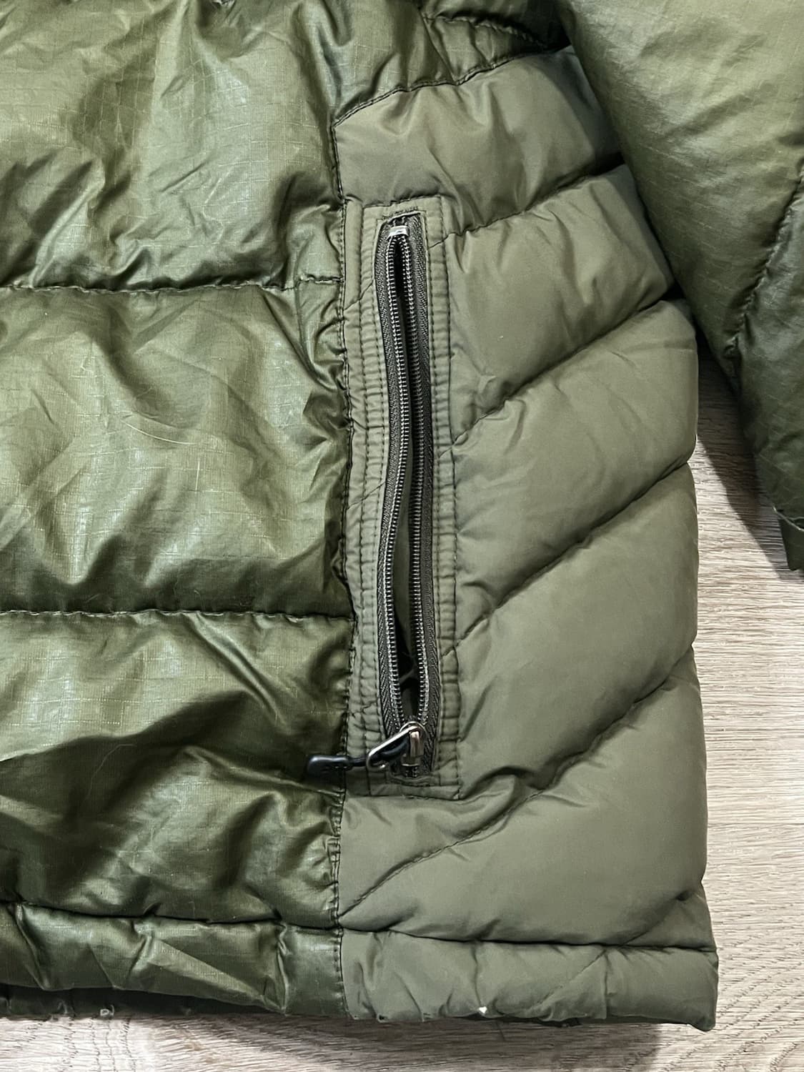 파타고니아 비비 다운 자켓 올리브 상품이미지3