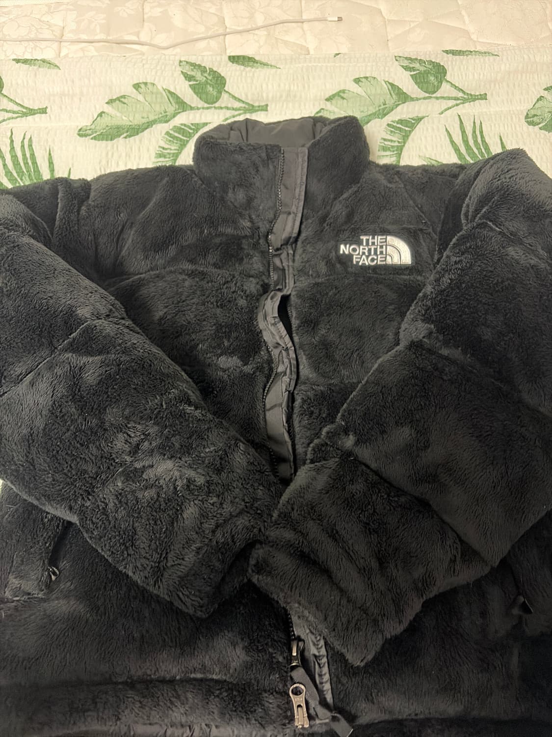 노스페이스 벌사 벨루어 눕시 남자 패딩 상품이미지1