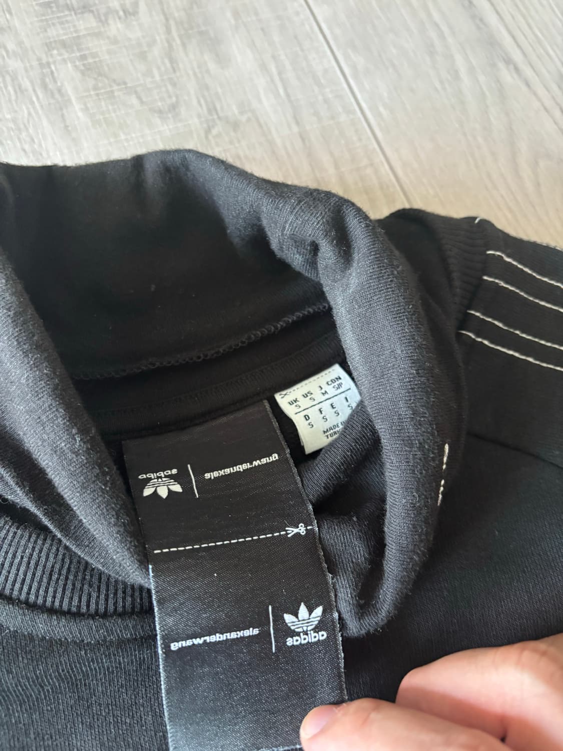 [s] 아디다스 알렉산더왕 웽바디 목폴라 맨투맨 상품이미지4