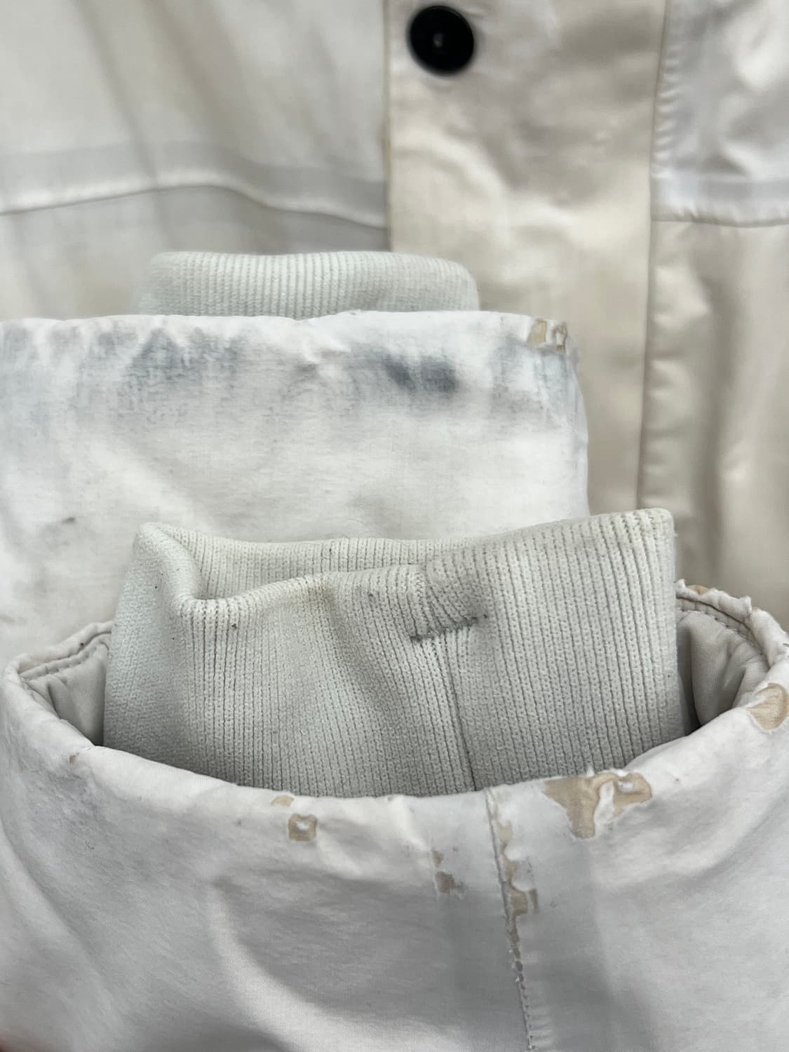 스톤아일랜드 와펜 퍼포먼스 프리마로프트 패딩 자켓 상품이미지9