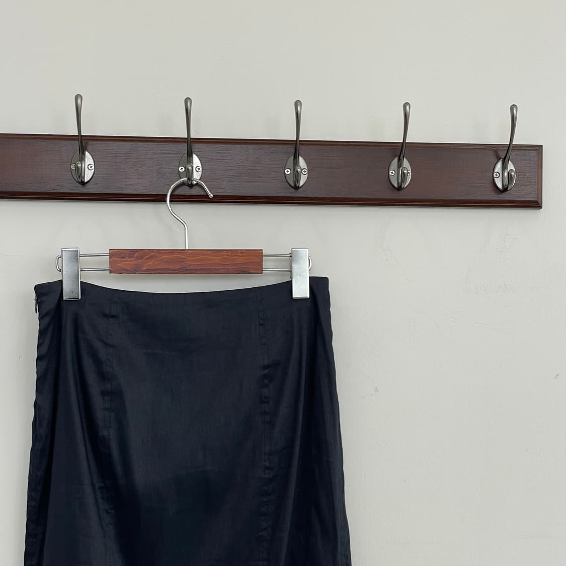 디올 사이드 슬릭 정장 스커트 상품이미지5