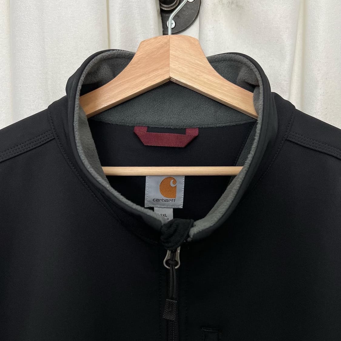 칼하트 블랙 폴리에스터 자켓 상품이미지2