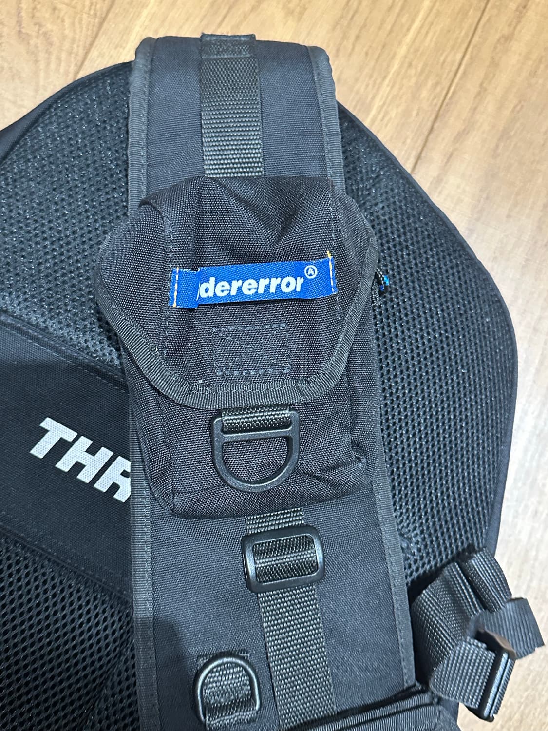 아더에러 x 이스트팩 슬링백 초판 상품이미지4