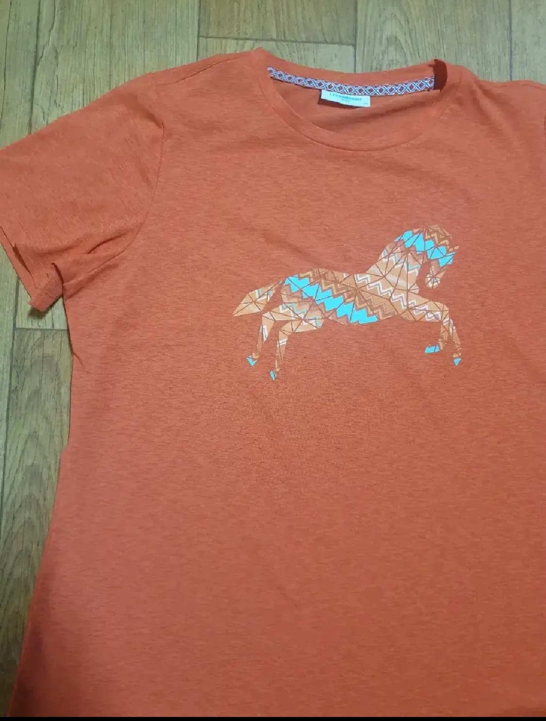 이동수 여성 반팔티 100 사이즈입니다 상품이미지3