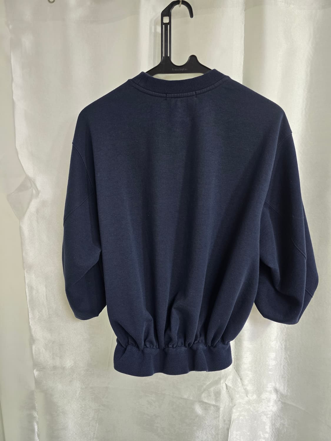 SJYP 네이비 벌룬 소매 티셔츠 (1948) 상품이미지2