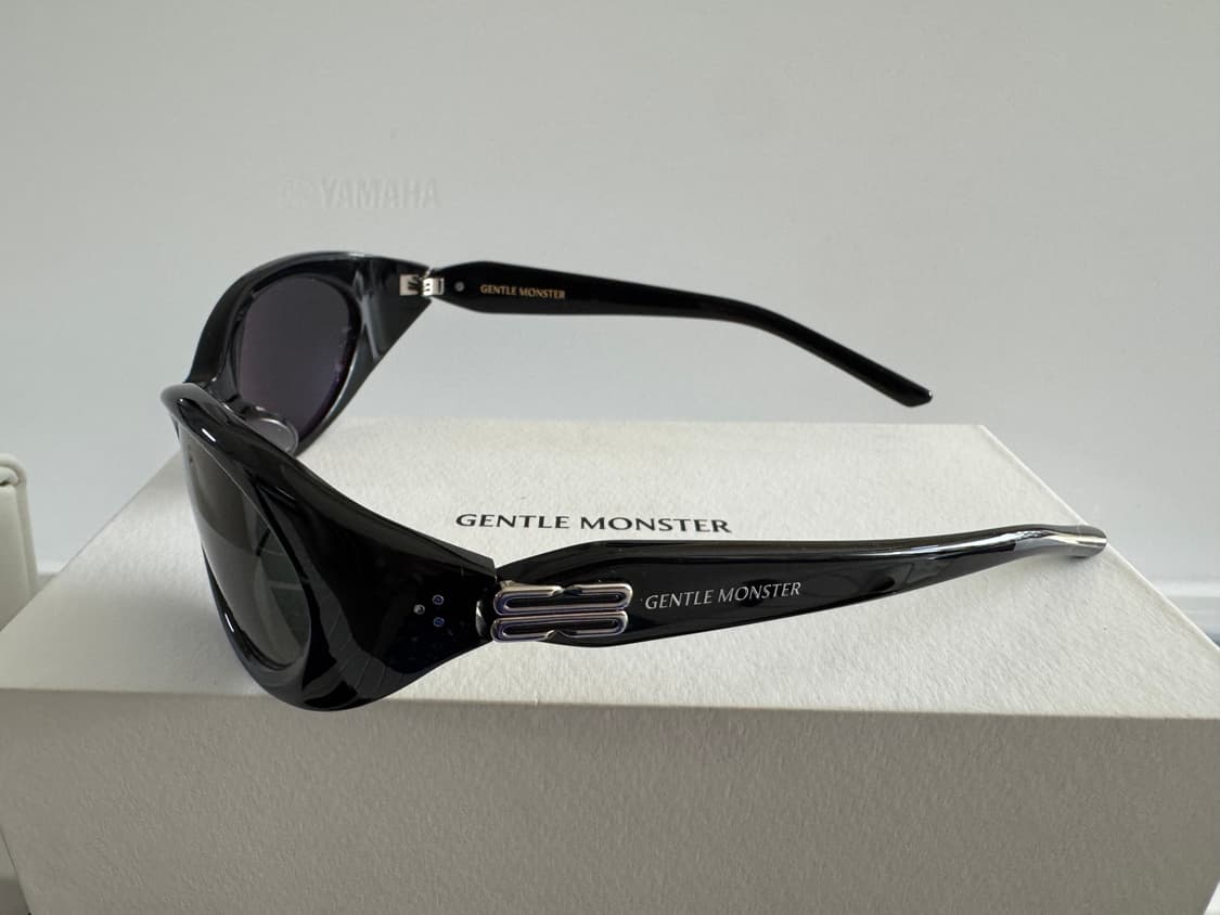 젠틀몬스터 선글라스 상품이미지1