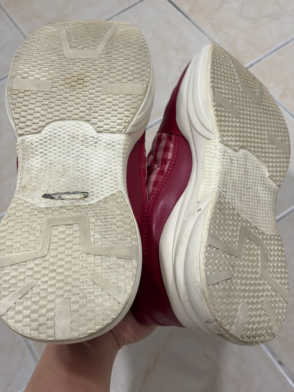 핑크하우스 체크패턴 패딩 스니커즈 상품이미지3