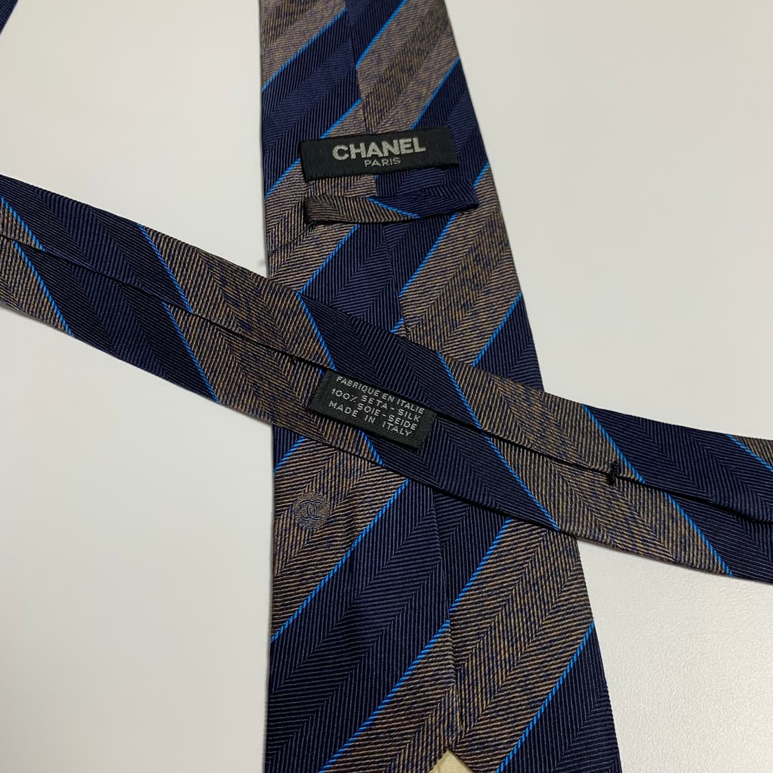 샤넬(CHANEL) 레지멘탈 명품넥타이 100실크 A등급 8.3cm 상품이미지6