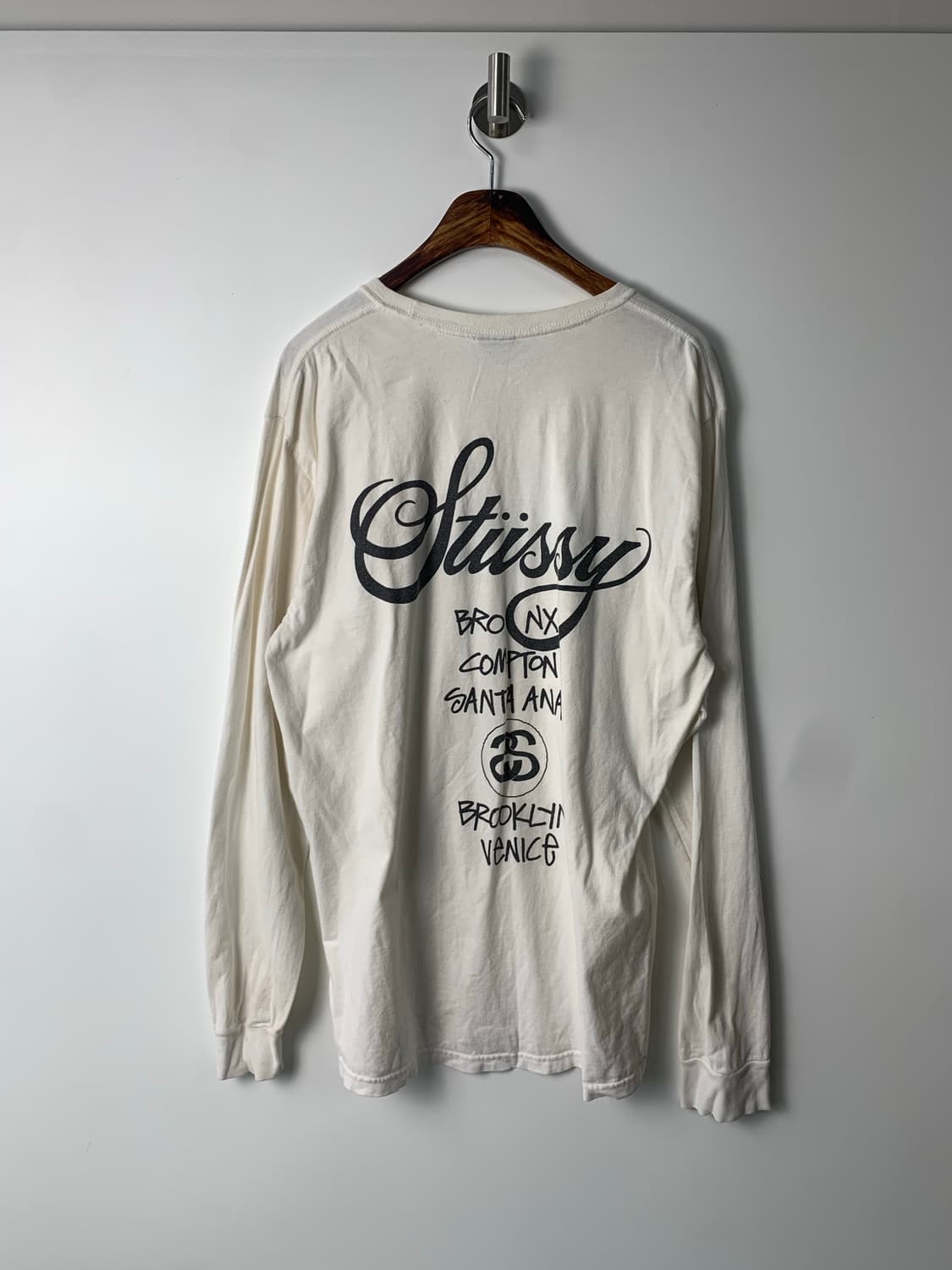 스투시 월드투어 화이트 롱슬리브 긴팔티 상품이미지4
