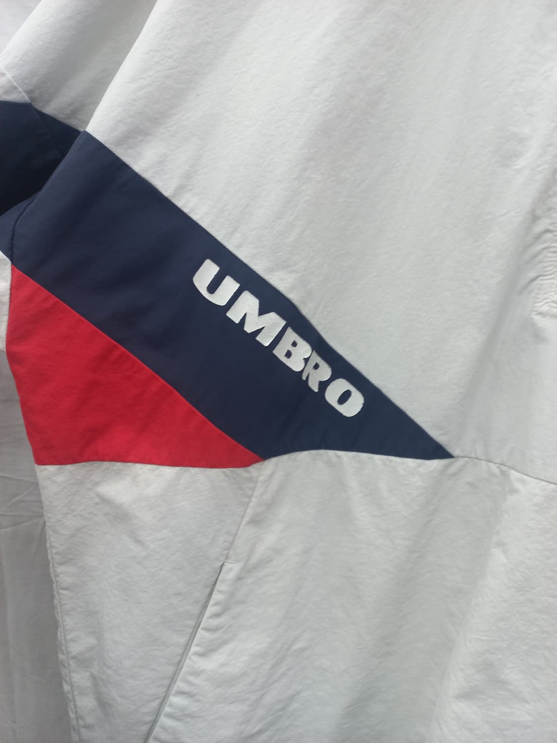 엄브로 화이트 컬러 후드 아노락 바람막이 (남105) 상품이미지5