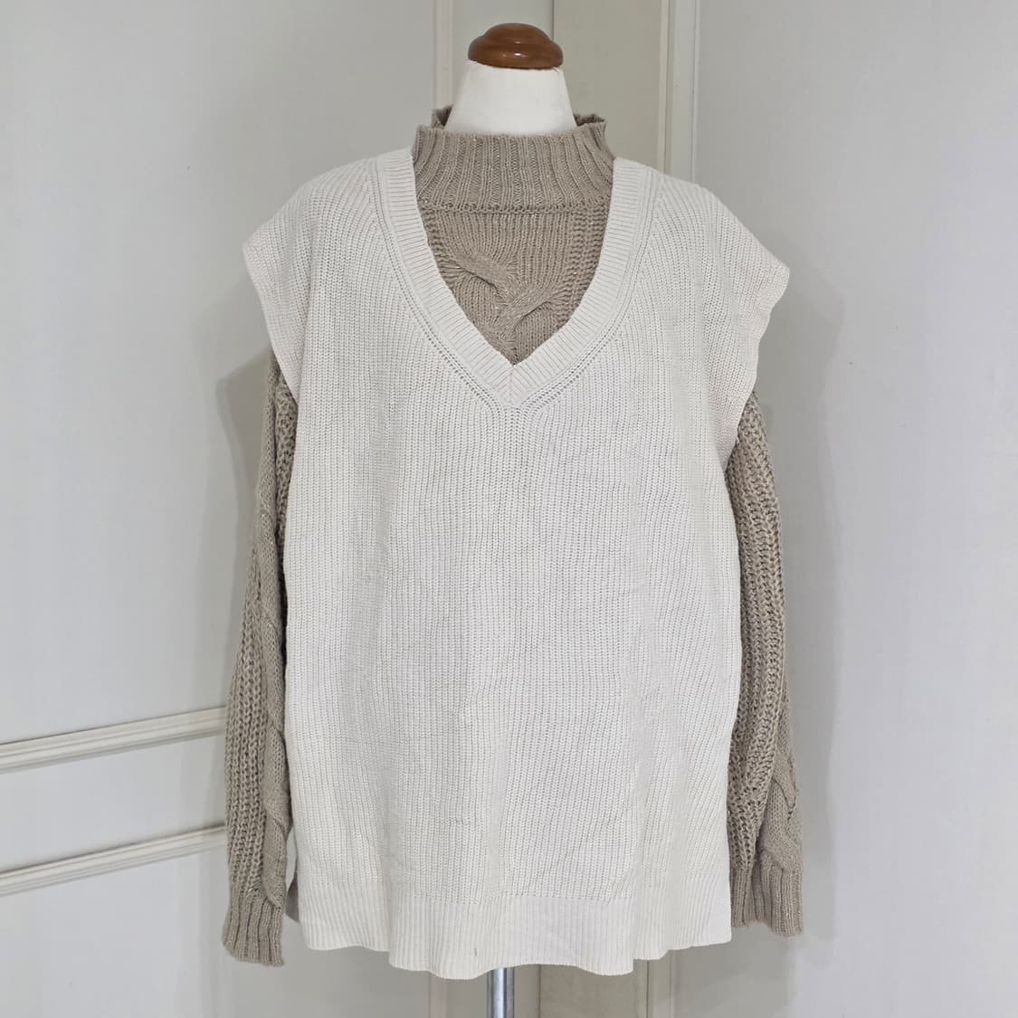 일본빈티지 GU) 베이지 모리걸 데일리 등 뒷트임 리본끈 니트베스트 상품이미지2