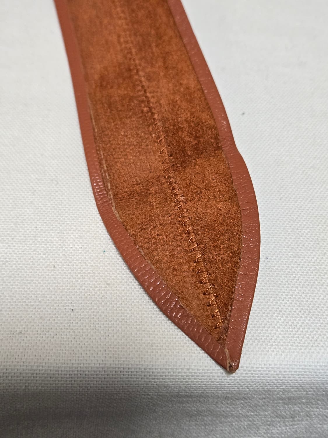 빈티지 브라운 레더 벨트
핸드 스티치 디테일 상품이미지3