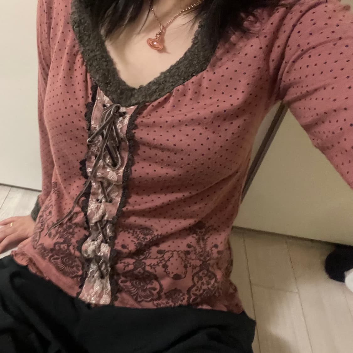 엑시즈팜 여리핏 겨울 리본도트 티셔츠 상품이미지2