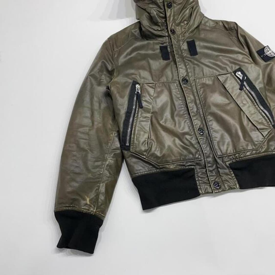 스톤아일랜드 10/11 왁스드 아이스2 봄버 자켓 (S 상품이미지4