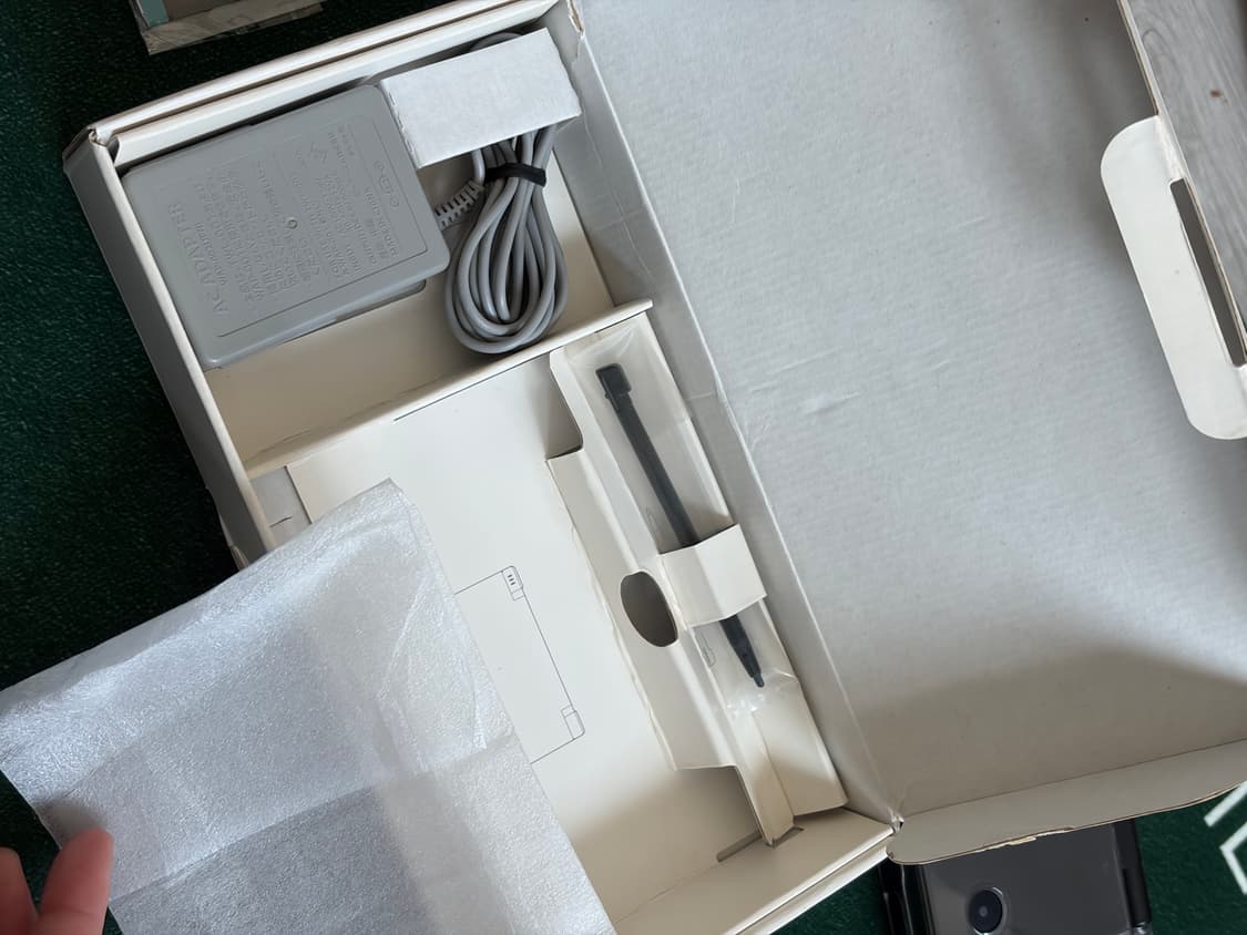 닌텐도 dsi 일판 매트블랙 풀박 판매 상품이미지3