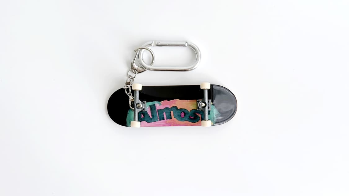 TECH DECK 핑거보드 줄이어폰 키링 키체인 ‘Almost’ 상품이미지2