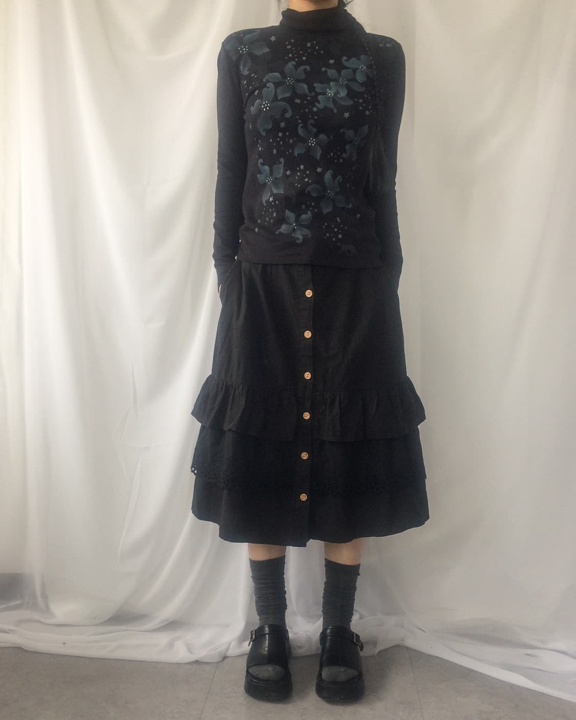 Punching point layer midi skirt 상품이미지5