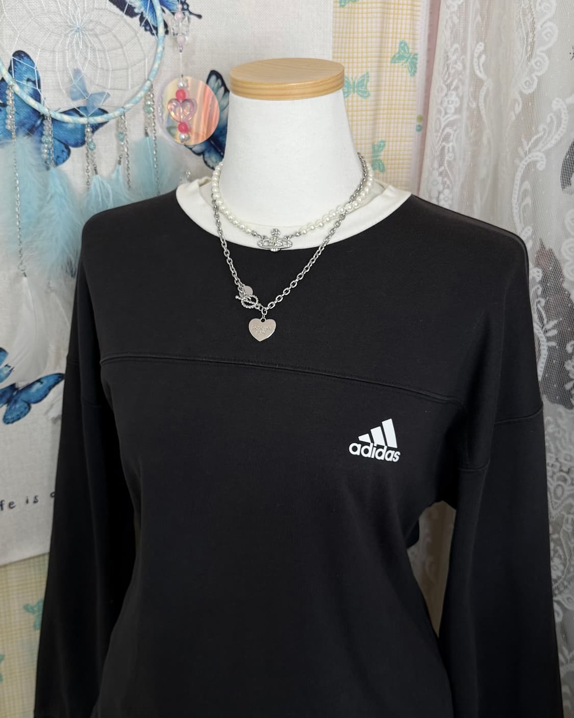 아디다스 블랙 백 프린팅 티셔츠 상품이미지1