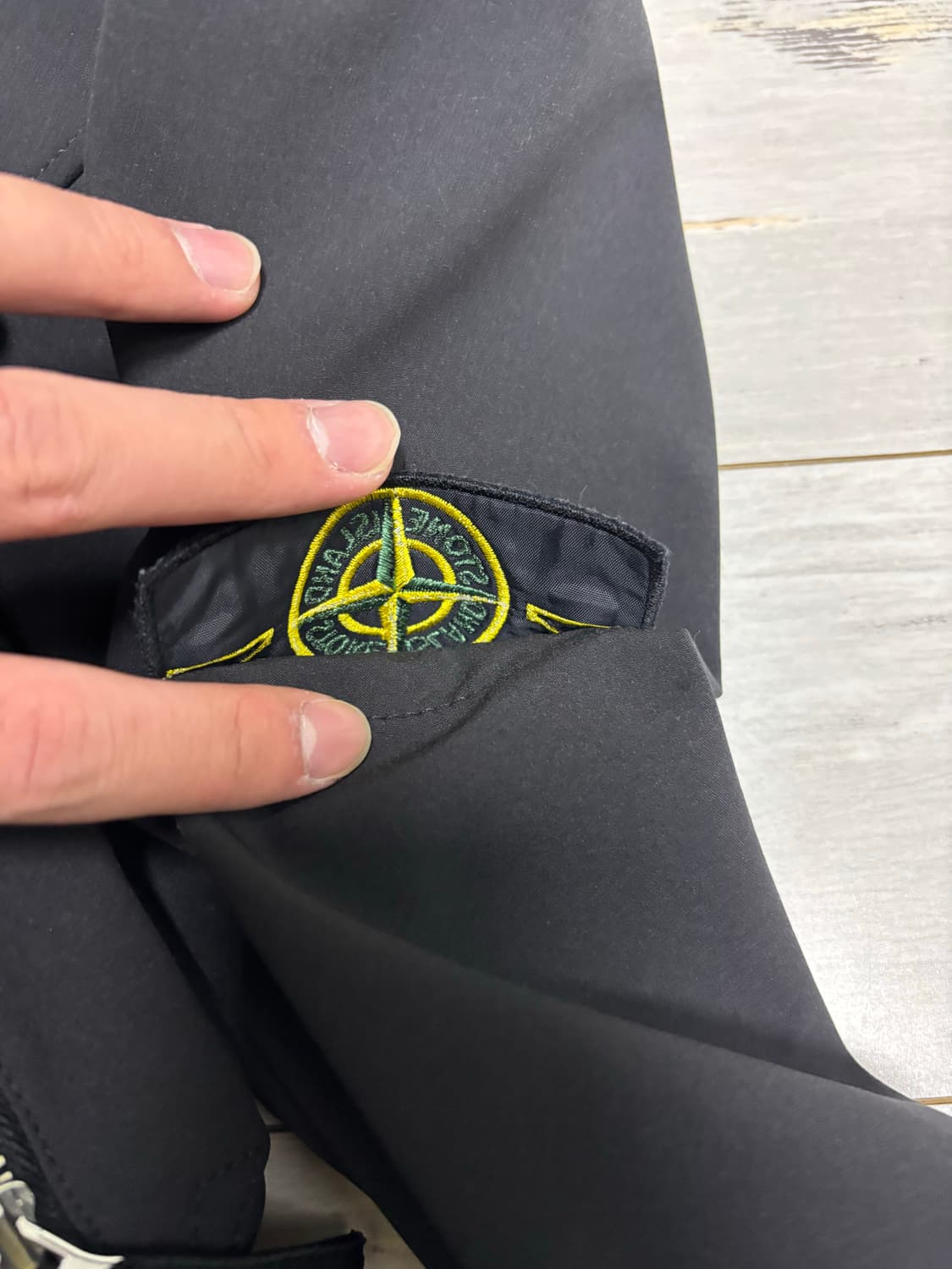 스톤아일랜드 소프트쉘 후드자켓 급처 상품이미지9