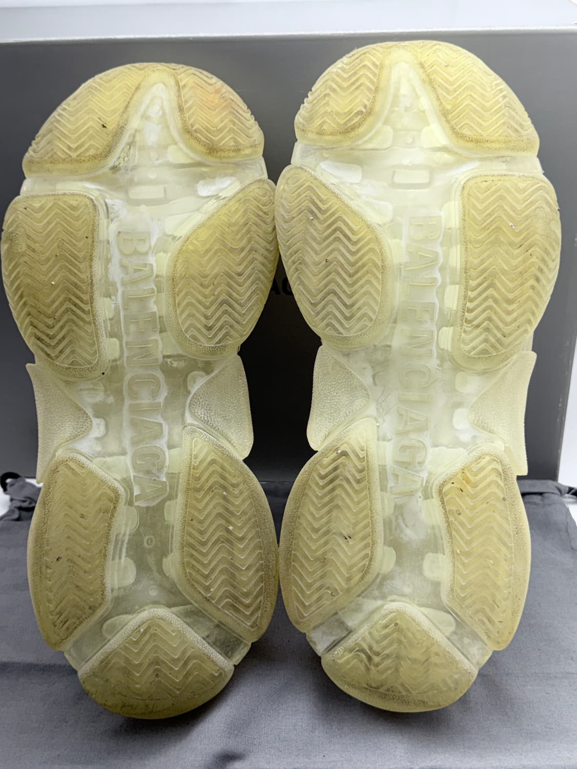 정품)발렌시아가41 상품이미지8