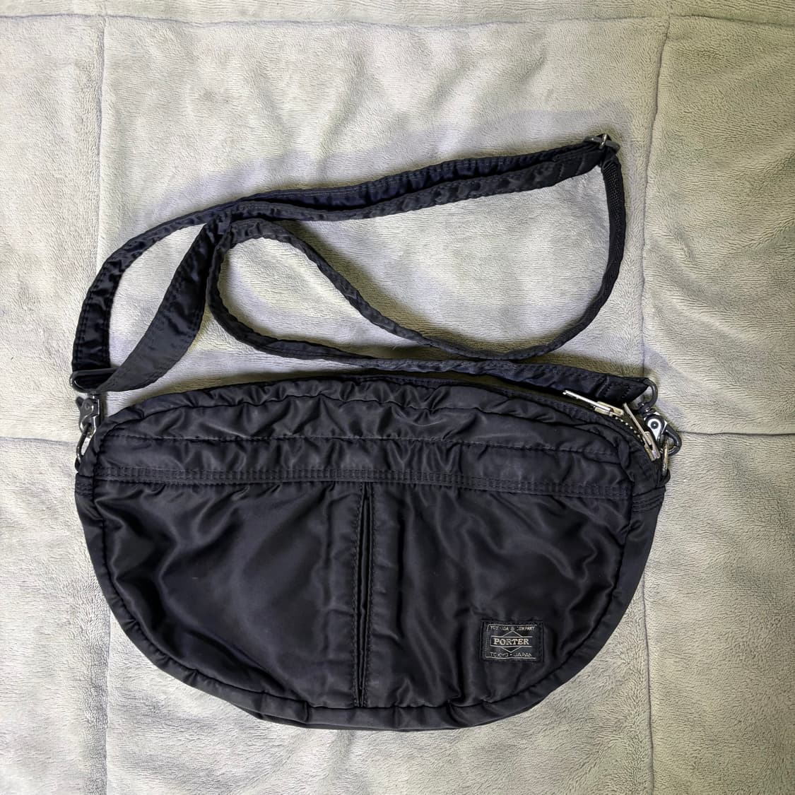 porter 요시다 포터 탱커 반달숄더백 블랙 상품이미지1