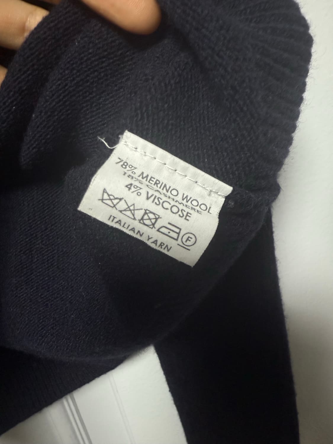 드리스반노튼/네이비니트/large 상품이미지4