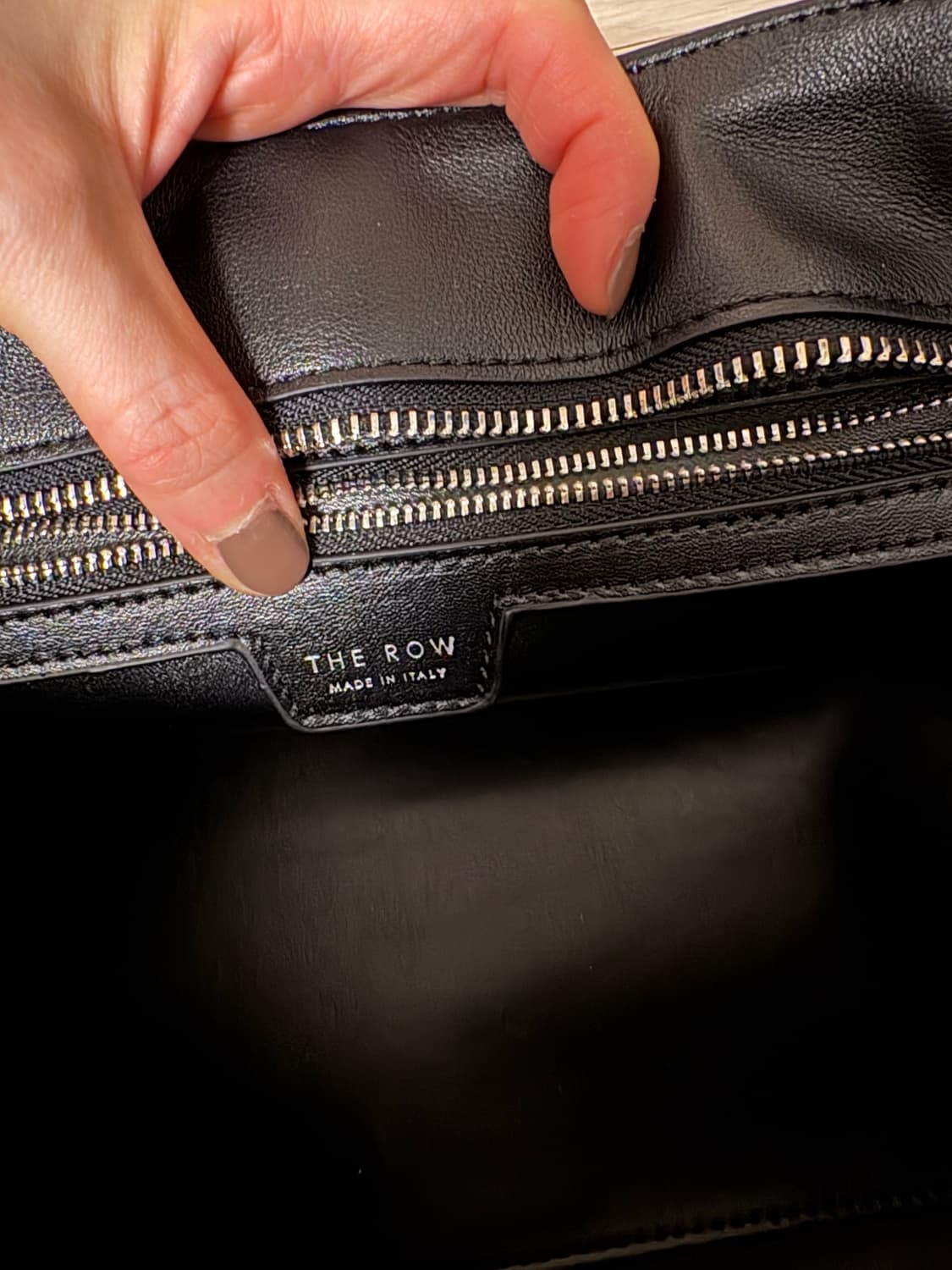 더로우 테라스백 상품이미지6