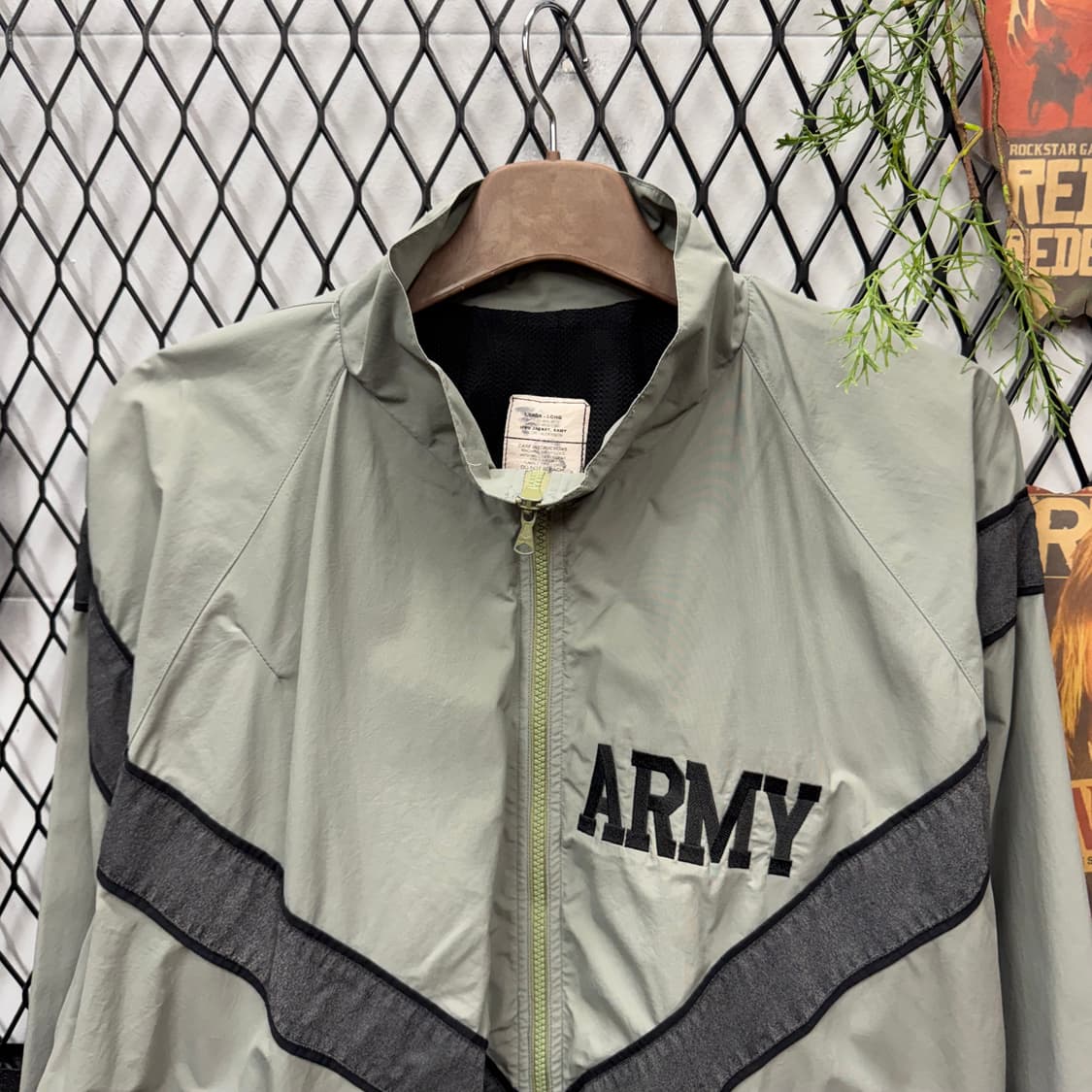 L/L 90s IPFU 1세대 US ARMY 오리지널 V 스카치 바람막이 상품이미지3