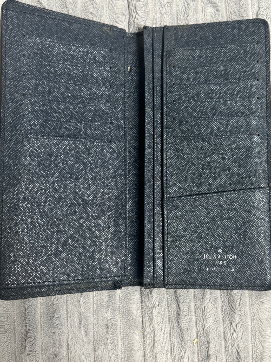 루이비통 타이가 브라짜 장지갑 상품이미지4