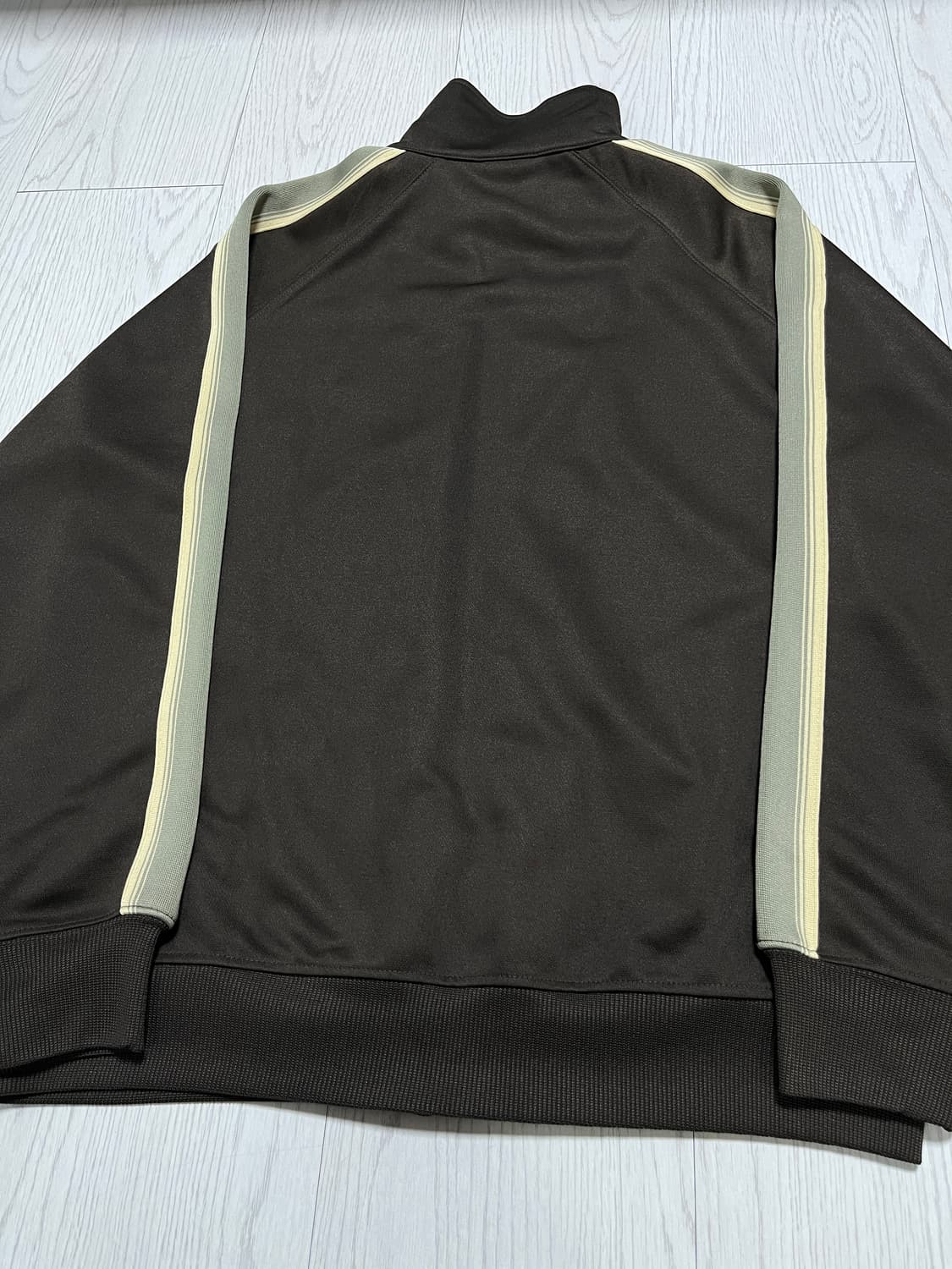 뉴에라(JP) 브라운 월넛 트랙 자켓 M 상품이미지4