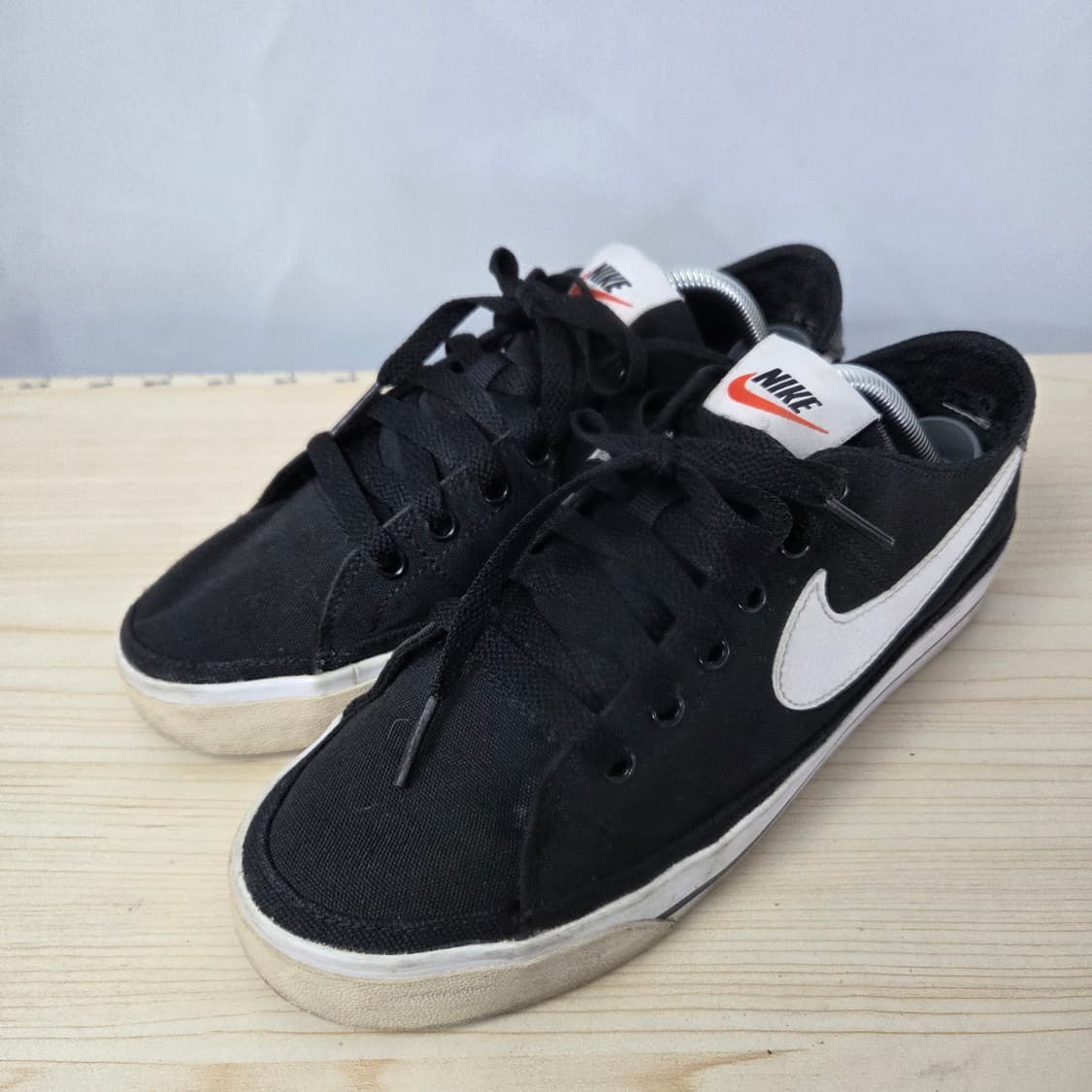 235 나이키 스니커즈 운동화  상품이미지1