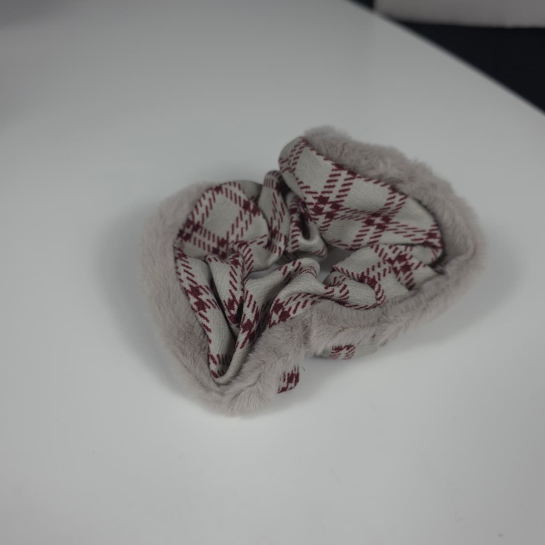 [새상품] 밍크털 체크 퍼 털실 슈슈 머리끈 곱창끈 상품이미지7