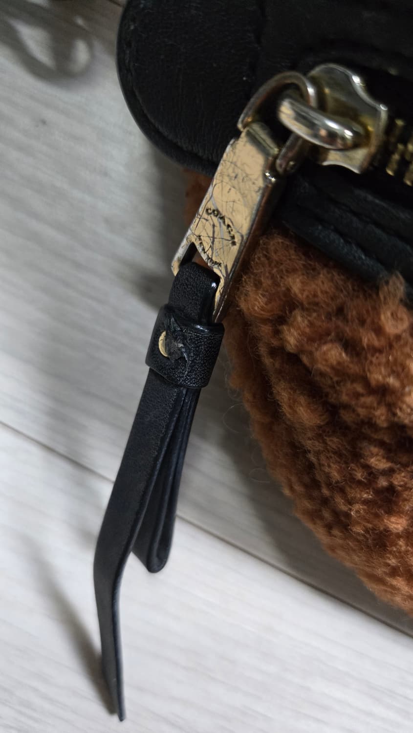 COACH 코치 시어링 벨트백 상품이미지4