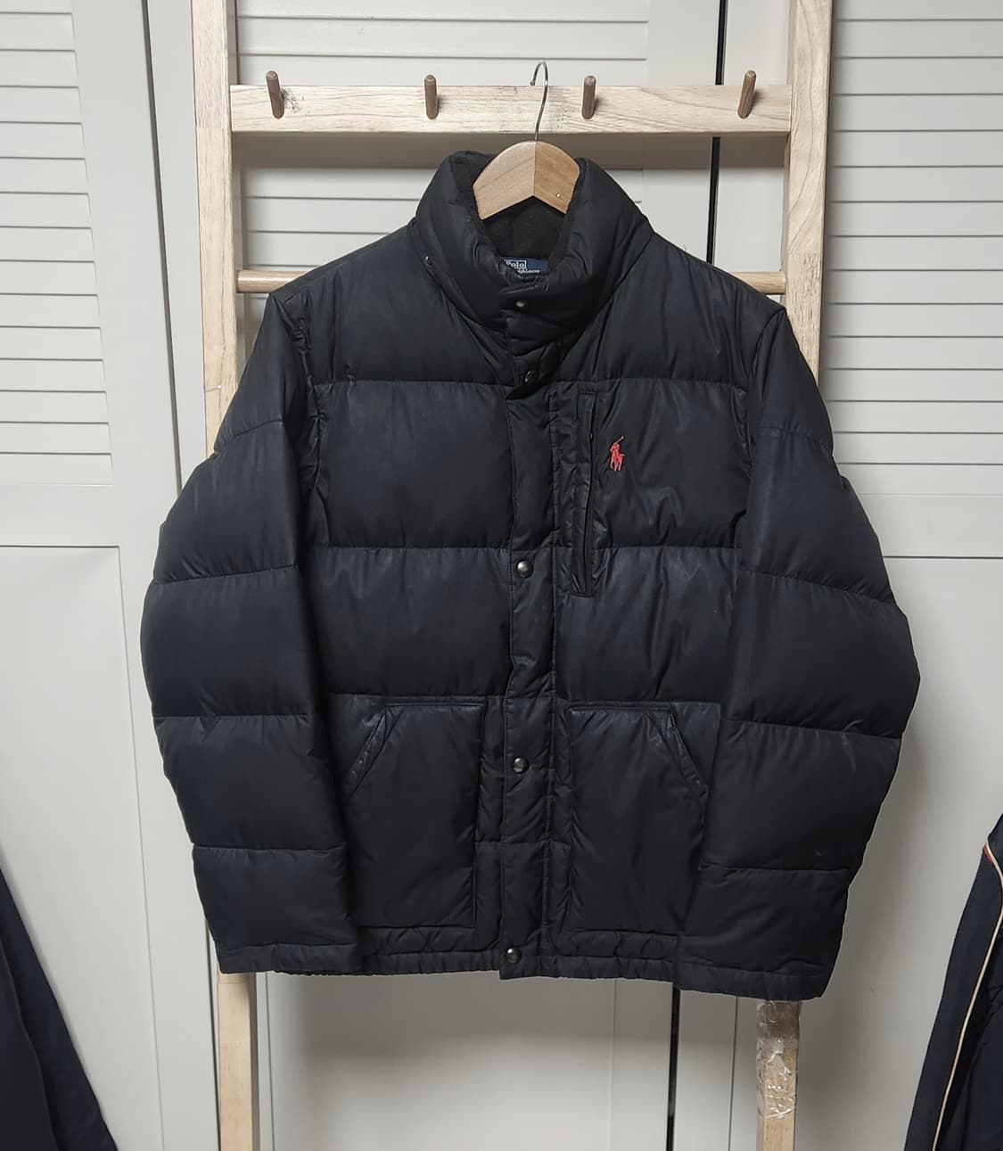 폴로 랄프로렌 여성 블랙 푸퍼 숏 패딩 상품이미지1