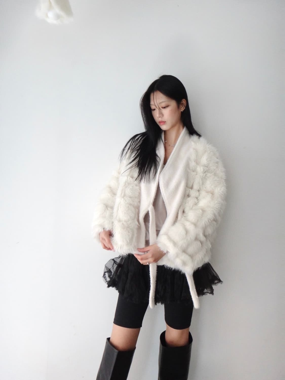 Grid milk string fur jacket / white 상품이미지5
